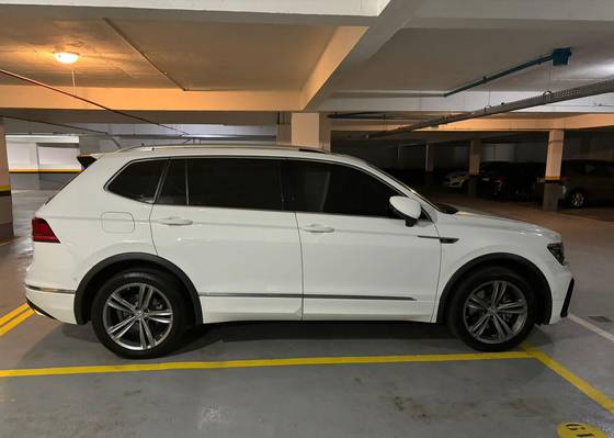 VOLKSWAGEN TIGUAN 2.0 350 TSI GASOLINA ALLSPACE R-LINE 4MOTION DSG VOLKSWAGEN TIGUAN 2.0 350 TSI GASOLINA ALLSPACE R-LINE 4MOTION DSG